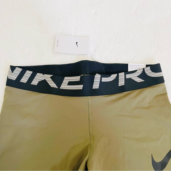 Nike | Women’s Nike Pro Spandex Shorts - Picture 7 of 8